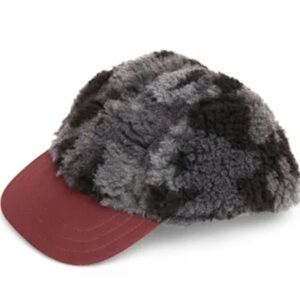 NWT Sherpa Reddy Hat Cap Dog S/M
